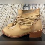 Musse & Cloud  leather strappy booties Sz 7 new Photo 5