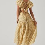 ASTR  the Label Bubble Sleeve Floral Tiered Midi Dress Photo 1