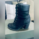 Timberland  Glancy Black Boots women’s size 6 Photo 3