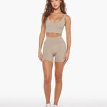 CSB Freedom Scrunch Shorts 6” Tan Size M Photo 2