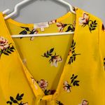 Stella Tweed  Yellow Floral Plunging Neckline Top Bell Sleeves Women's Size Medium Photo 2