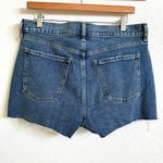 Old Navy  Medium Dark Wash Denim Boyfriend Distressed Shorts Women's 8 Photo 1