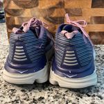 Hoka  Bondi 6 Women's Purple and Pink Athletic Shoes Size 7 Photo 4