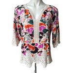 Democracy  3/4 Sleeve V-Notch Neck Scallop Edge Boho Top, Sz Petite M Photo 2