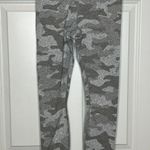 Nobull  XS High Waist Gray Camo Leggings Photo 1