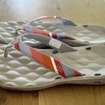 Columbia PFG Omni Grip Womens Sandals Flip Flop milulticolor striped size 6 Photo 3