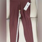 Alo Yoga NWT 7/8 High-Waist Airlift Leggings In A Burgundy Truffle Size L Photo 2
