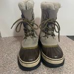 Sorel Women’s Caribou boot size 6 Photo 4