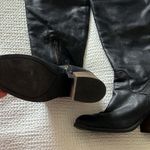 Hinge Over the knee black boot Photo 1