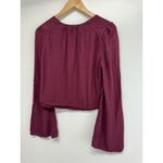 Free People  Cropped Top V Neck Size‎ Small Burgundy Bell Sleeve Pullover Style Photo 2