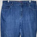 Gloria Vanderbilt ‎ Amanda Jeans Photo 3