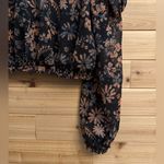 Free People Sz XSmall Clarissa Floral Printed Puff Sleeve Cropped Blouse Revolve Photo 4