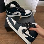 Nike Air Jordan 1 Mid  Men’s Photo 0