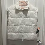Free People Movement In a bubble White Puffer Vest Size S Photo 4