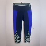 Athleta  High Rise Flow Stripe Chaturanga‎ Capri Crop Workout Yoga Pants size S Photo 2