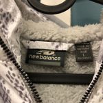 New Balance  Women’s Puffer Jacket snake print size L fluffy lined‎ Photo 4