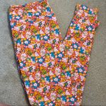 LuLaRoe T/C floral Leggings Photo 3