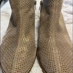 Lucky Brand beige laser cut ankle boots size 8.5 Photo 1