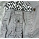 Lee  Easy Fit Cargo Capri Pants Womens Medium Grey Stretch Casual Outdoor Pockets Photo 6