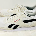 Reebok  sneakers! White and gray casual classic tennis shoes! Women’s size 11! Photo 0