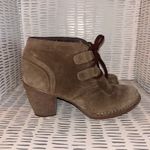 Clarks Artisan Carleta Lyon Suede Ankle Boots Womens Size 8.5 M Brown Heel Photo 2