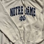 notre dame university sweatshirt Tan Size L Photo 1