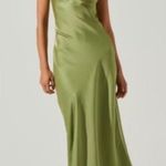 ASTR The Label Mariela Dress Size Medium Slip Midi NEW Red Orange Satin NWOT Photo 4