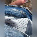 American Eagle π¦
Distressed MOM Jeans Photo 9