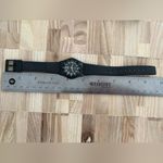 Q&Q Ladies Watch Black Rubber Strap and Dial Luminous Hands Markers 10BAR WR Photo 9