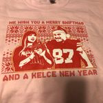 Gildan Taylor swift kelce swiftmas pink sweatshirt women’s size large funny Photo 2