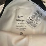 Nike - White  pro Photo 1