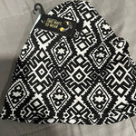 D&Y NWT Black & White Graphic 2 in 1 Beanie & Headwrap Headband Photo 0