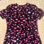 Betsey Johnson Scrub Top ft Pink Lip Print XS Photo 2
