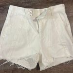Cloud Ten White Jean Shorts Photo 2