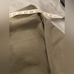 L.L. Bean Mens Size 32x29 Olive Green Comfort Waist Pleated Front Chino Pants Photo 7