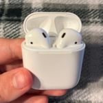 Apple AirPods Photo 0