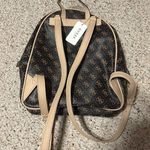 Guess Backpack Photo 0