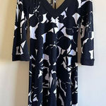 White House | Black Market Tie Back Floral Print Knit Dress V Neck Size XXS Photo 0