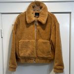 Urban Outfitters  camel colored Sherpa jacket size medium. In perfect condition! Photo 3