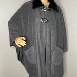 Moda Le Gray Cape With Buckle Closure and Black Fur Trim Collar One Size Photo 1