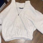 SheIn Sweatshirt Photo 0