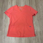 FIGS  scrub shirt  Photo 0