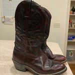 Cody James Cowboy boots, size 7D, color Black Cherry Photo 0