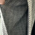 Black Label by Evan Picone Sweater Kimono size Medium Black and White White Photo 8