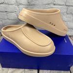 P448 Women’s Flo Apron Toe Mules Shoes Lightweight Italian Taupe Cipra 40-41 NIB Photo 0