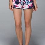 Lululemon All Over Print Run Speed Pull On Sweat Short Cream Women's Size 8 Photo 0