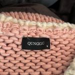 Chunky Knit V Photo 5