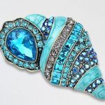 Handcrafted Sparkly Round Crystal Seashell Brooch Pin Pear Photo 1