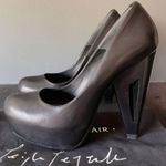 Black heels with cut out of heel all leather size 37 made in Portugal Photo 14