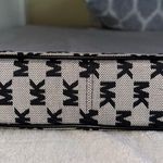 Michael Kors  y2k nylon leather strap shoulder bag in black monogram jet set Photo 6